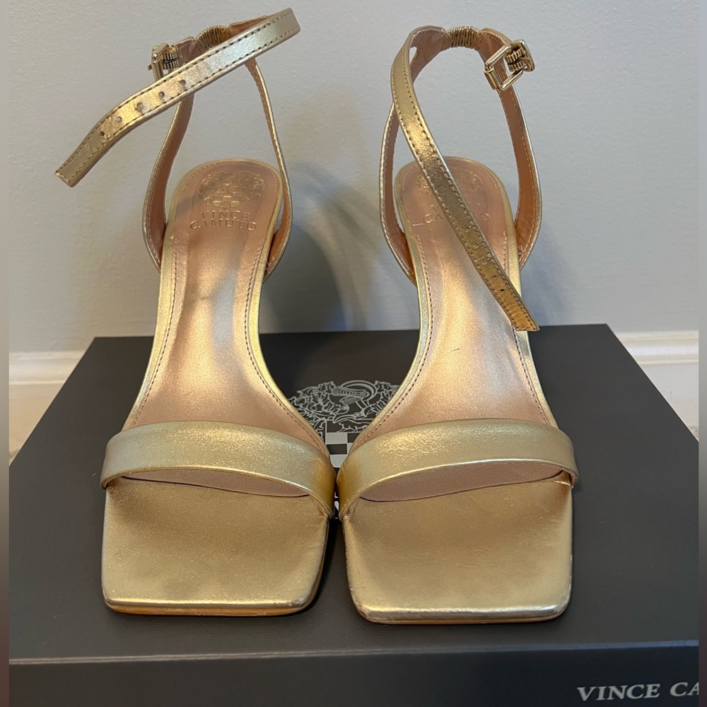 Vince Camuto
Women's Saprenda Ankle-Strap Sandals